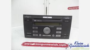 Używane Radioodtwarzacz CD Ford Fiesta Cena € 85,00 Procedura marży oferowane przez Klein Gunnewiek Autodemontage & Motorentechniek