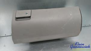 Begagnade Handskfack Mercedes Sprinter Pris € 40,00 Marginaltabell erbjuds av Klein Gunnewiek Autodemontage & Motorentechniek