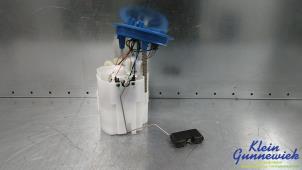 Używane Elektryczna pompa paliwa Volkswagen E-Golf Cena € 115,00 Procedura marży oferowane przez Klein Gunnewiek Autodemontage & Motorentechniek