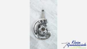 Gebruikte Fusee links-voor BMW 5-Serie Prijs € 125,00 Margeregeling aangeboden door Klein Gunnewiek Autodemontage & Motorentechniek