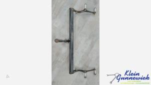 Begagnade Dragkrok Renault Captur Pris € 125,00 Marginaltabell erbjuds av Klein Gunnewiek Autodemontage & Motorentechniek