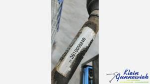 Begagnade Drivaxel, höger fram Renault Captur Pris € 90,00 Marginaltabell erbjuds av Klein Gunnewiek Autodemontage & Motorentechniek