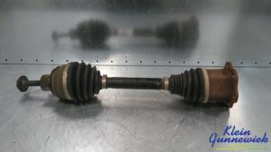 Gebruikte Steekas links-voor Audi A5 Prijs € 75,00 Margeregeling aangeboden door Klein Gunnewiek Autodemontage & Motorentechniek