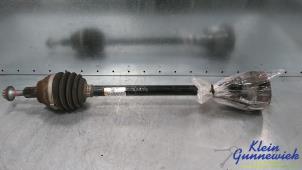 Begagnade Drivaxel, höger bak Audi RS3 Pris € 80,00 Marginaltabell erbjuds av Klein Gunnewiek Autodemontage & Motorentechniek