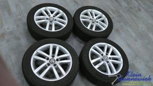 Gebruikte Velgen set + banden Volkswagen Golf Prijs € 275,00 Margeregeling aangeboden door Klein Gunnewiek Autodemontage & Motorentechniek