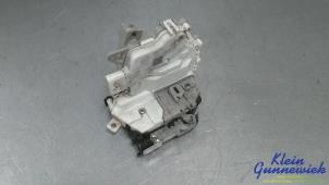 Gebruikte Deurslot Mechaniek 4Deurs links-achter Porsche Panamera Prijs € 65,00 Margeregeling aangeboden door Klein Gunnewiek Autodemontage & Motorentechniek