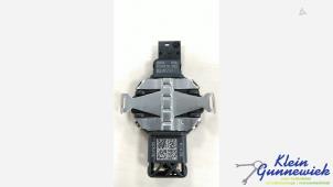 Begagnade Regnsensor Audi SQ5 Pris € 25,00 Marginaltabell erbjuds av Klein Gunnewiek Autodemontage & Motorentechniek
