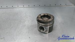 Gebruikte Zuiger Audi A4 Prijs € 90,00 Margeregeling aangeboden door Klein Gunnewiek Autodemontage & Motorentechniek