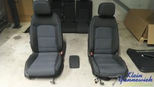 Używane Zestaw powlok (kompletny) Volkswagen Passat Cena € 250,00 Procedura marży oferowane przez Klein Gunnewiek Autodemontage & Motorentechniek