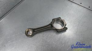 Begagnade Vevstake Volkswagen Passat Pris € 75,00 Marginaltabell erbjuds av Klein Gunnewiek Autodemontage & Motorentechniek