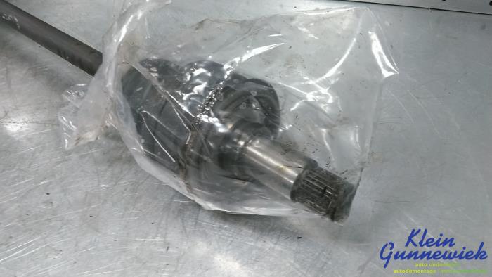 Drivaxel, höger bak från en Mercedes C-Klasse 2010