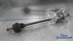 Begagnade Drivaxel, höger bak Mercedes C-Klasse Pris € 140,00 Marginaltabell erbjuds av Klein Gunnewiek Autodemontage & Motorentechniek