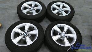 Gebruikte Velgen set + banden BMW 1-Serie Prijs € 175,00 Margeregeling aangeboden door Klein Gunnewiek Autodemontage & Motorentechniek