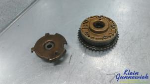 Begagnade Kamaxeljusterare BMW 3-Serie Pris € 75,00 Marginaltabell erbjuds av Klein Gunnewiek Autodemontage & Motorentechniek