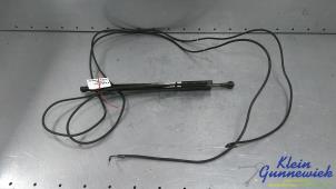 Begagnade Gasfjäder, cabriolettak Audi S5 Pris € 145,00 Marginaltabell erbjuds av Klein Gunnewiek Autodemontage & Motorentechniek