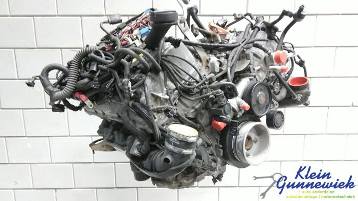 Motor från en BMW M5 2014