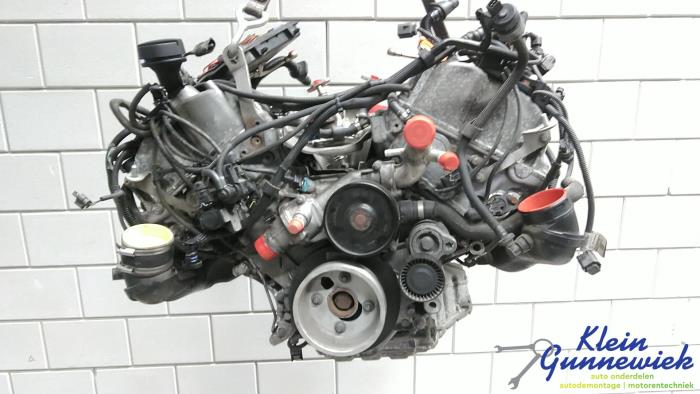 Motor från en BMW M5 2014