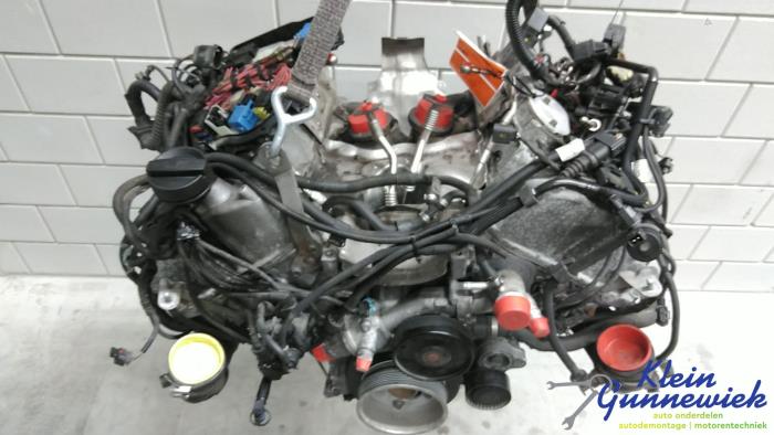Motor från en BMW M5 2014