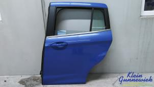 Używane Drzwi lewe tylne wersja 4-drzwiowa Ford B-Max Cena € 150,00 Procedura marży oferowane przez Klein Gunnewiek Autodemontage & Motorentechniek