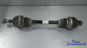 Używane Os napedowa prawy tyl Mercedes EQC Cena € 595,00 Procedura marży oferowane przez Klein Gunnewiek Autodemontage & Motorentechniek