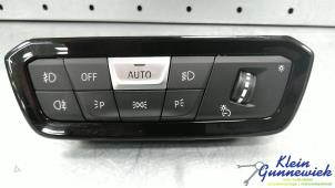 Używane Przelacznik swiatel BMW 3-Serie Cena € 85,00 Procedura marży oferowane przez Klein Gunnewiek Autodemontage & Motorentechniek