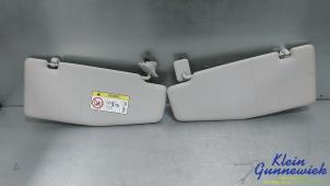 Używane Zestaw oslon przeciwslonecznych Volkswagen Caddy Cena € 50,00 Procedura marży oferowane przez Klein Gunnewiek Autodemontage & Motorentechniek