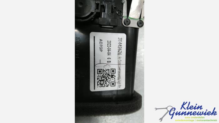 Luftmunstycke, instrumentbräda från en Volvo XC40 2023