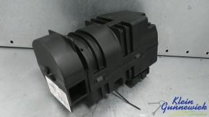 Gebruikte Vacuumpomp Elektrisch Deurvergrendeling Mercedes CL Prijs € 225,00 Margeregeling aangeboden door Klein Gunnewiek Autodemontage & Motorentechniek