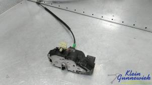 Gebruikte Portierslot Mechaniek 4Deurs links-achter Opel Insignia Prijs € 35,00 Margeregeling aangeboden door Klein Gunnewiek Autodemontage & Motorentechniek