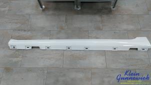 Gebruikte Zijskirt links Audi A5 Prijs € 115,00 Margeregeling aangeboden door Klein Gunnewiek Autodemontage & Motorentechniek