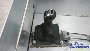 Używane Dzwignia zmiany biegów Skoda Yeti Cena € 60,00 Procedura marży oferowane przez Klein Gunnewiek Autodemontage & Motorentechniek