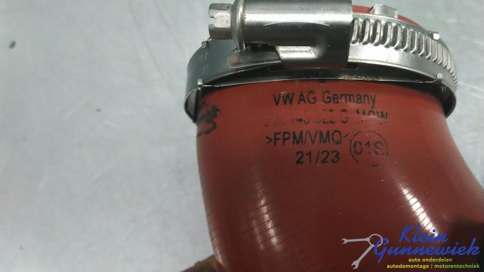 Laddluftkylarslang från en Volkswagen Crafter 2024