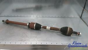 Begagnade Drivaxel, höger fram Renault Captur Pris € 95,00 Marginaltabell erbjuds av Klein Gunnewiek Autodemontage & Motorentechniek