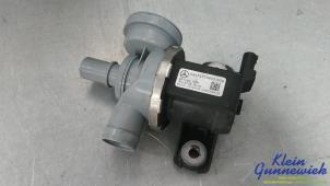 Gebruikte Brandstofpomp Elektrisch Mercedes A-Klasse Prijs € 115,00 Margeregeling aangeboden door Klein Gunnewiek Autodemontage & Motorentechniek