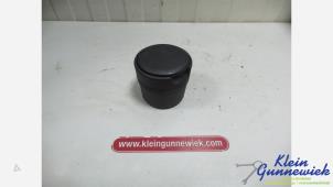 Nieuwe Asbak voor Volkswagen Caddy Prijs € 18,15 Inclusief btw aangeboden door Klein Gunnewiek Autodemontage & Motorentechniek