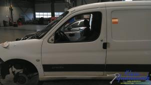 Gebruikte Portier 2Deurs links Citroen Berlingo Prijs € 50,00 Margeregeling aangeboden door Klein Gunnewiek Autodemontage & Motorentechniek