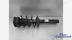 Gebruikte Veerpoot links-voor Skoda Karoq Prijs € 90,00 Margeregeling aangeboden door Klein Gunnewiek Autodemontage & Motorentechniek