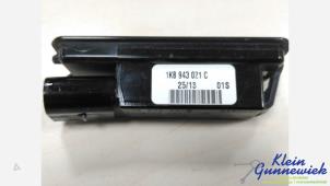 Begagnade Nummerskyltbelysning Volkswagen Scirocco Pris € 15,00 Marginaltabell erbjuds av Klein Gunnewiek Autodemontage & Motorentechniek