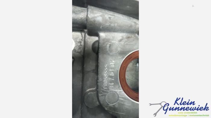 Kamremsskydd från en Opel Astra 2012