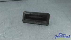 Gebruikte Handgreep Achterklep Ford S-Max Prijs € 20,00 Margeregeling aangeboden door Klein Gunnewiek Autodemontage & Motorentechniek