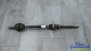 Gebruikte Aandrijfas rechts-voor Opel Vivaro Prijs € 185,00 Margeregeling aangeboden door Klein Gunnewiek Autodemontage & Motorentechniek