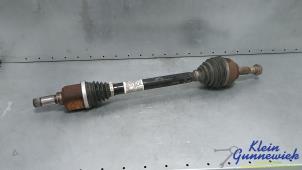 Gebruikte Aandrijfas links-voor Opel Vivaro Prijs € 150,00 Margeregeling aangeboden door Klein Gunnewiek Autodemontage & Motorentechniek