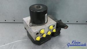 Begagnade ABS-pump Opel Insignia Pris € 23,00 Marginaltabell erbjuds av Klein Gunnewiek Autodemontage & Motorentechniek