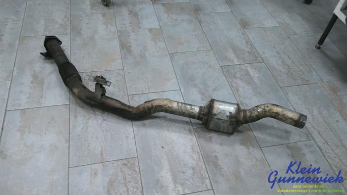 Katalytisk avgasrenare från en Audi Q7 2016