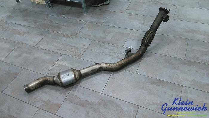 Katalytisk avgasrenare från en Audi Q7 2016