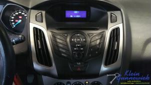 Używane Wyswietlacz wewnetrzny Ford Focus Cena € 35,00 Procedura marży oferowane przez Klein Gunnewiek Autodemontage & Motorentechniek