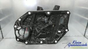 Gebruikte Ruitmechaniek 4Deurs rechts-voor Ford Focus Prijs € 75,00 Margeregeling aangeboden door Klein Gunnewiek Autodemontage & Motorentechniek