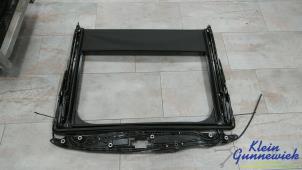 Begagnade Mekanism, soltak Mercedes E-Klasse Pris € 495,00 Marginaltabell erbjuds av Klein Gunnewiek Autodemontage & Motorentechniek