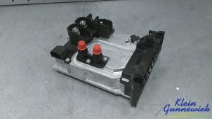 Begagnade Spänningsregulator Mercedes A-Klasse Pris € 345,00 Marginaltabell erbjuds av Klein Gunnewiek Autodemontage & Motorentechniek