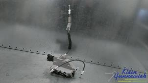 Gebruikte Deurslot Mechaniek 4Deurs links-achter Opel Corsa Prijs € 50,00 Margeregeling aangeboden door Klein Gunnewiek Autodemontage & Motorentechniek